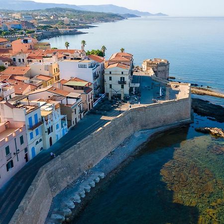 Carlo Alberto Apartment, Alghero Old Town, Near The Beach Bagian luar foto