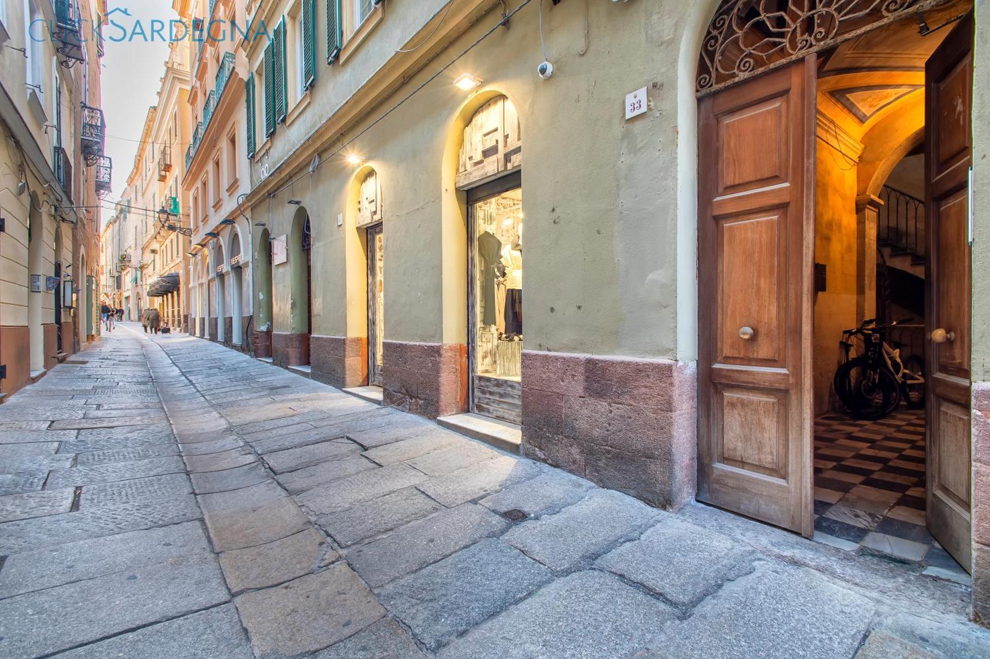 Carlo Alberto Apartment, Alghero Old Town, Near The Beach Bagian luar foto